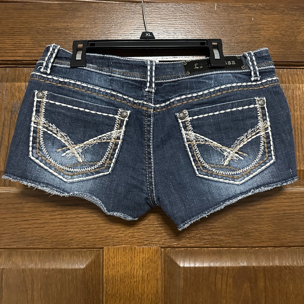 L.A. Idol Blue Jean Shorts with Decorative Stitching